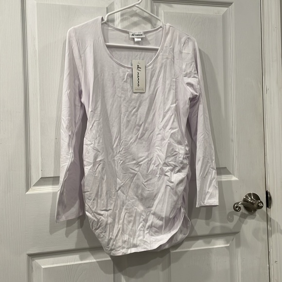NWT women’s maternity, long sleeve and gathered sides shirt size lg. - Picture 3 of 3